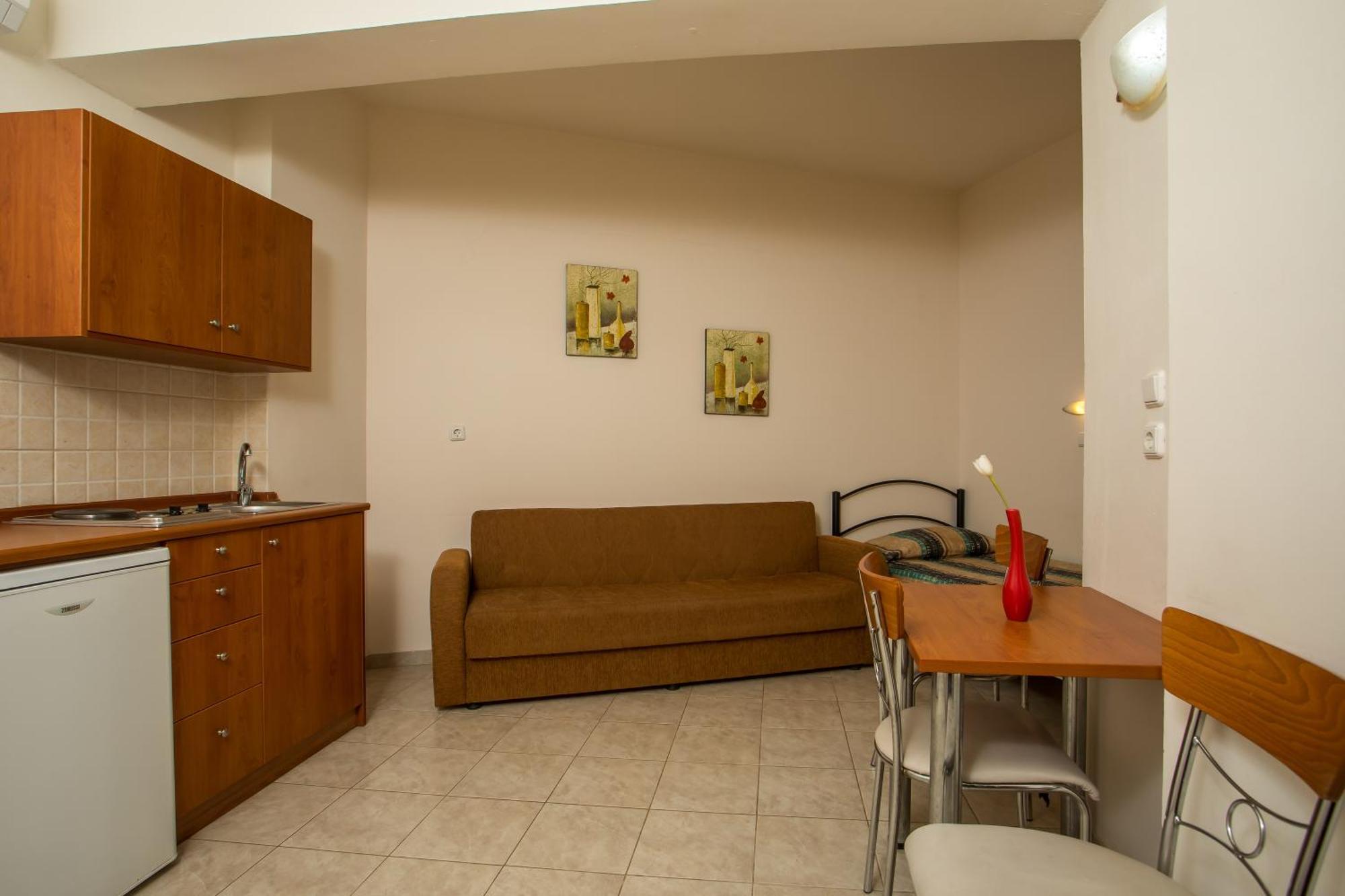 Al Mare Apartments Afantou Eksteriør billede